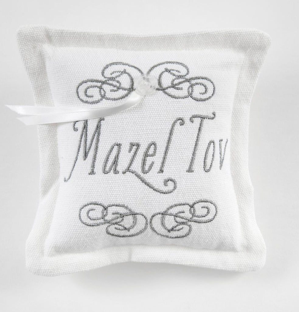 15 Unique Wedding Ring Bearer Pillow and Box Ideas